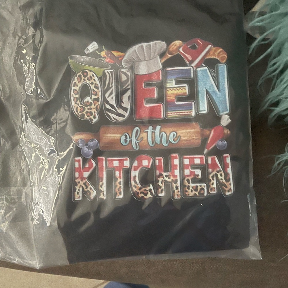 Queen of the Kitchen Black Apron